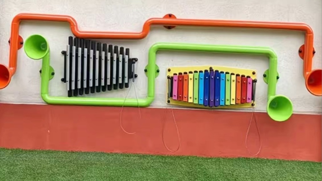 Wall-beating musical instrument combination